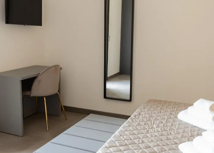 شقة Apartmentsgarda غارْدا