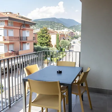 Apartmentsgarda Apartman Garda
